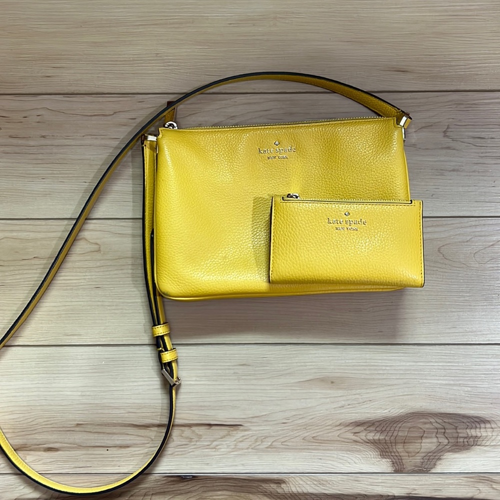 Kate Spade crossbody with matching wallet